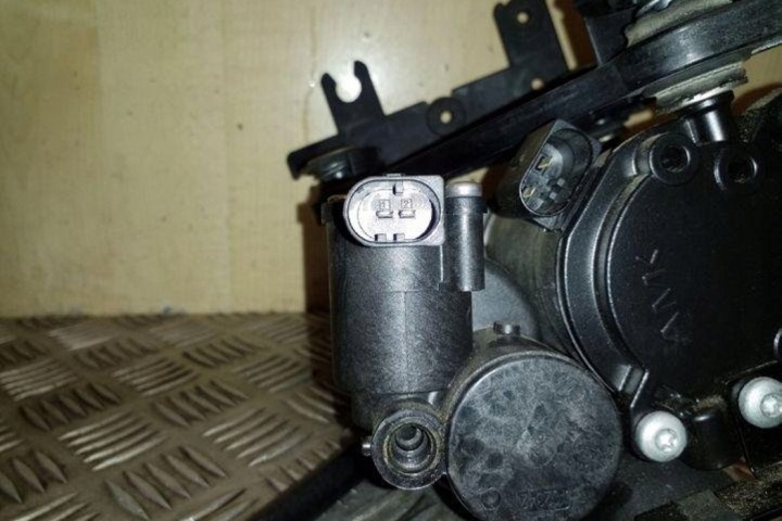 COMPRESSEUR SUSPENSIONS JAGUAR XJ (X351) AW933B484AF 3.0L DIESEL 202KW 2011
