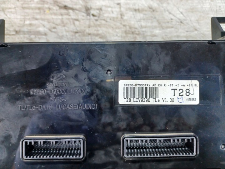 HYUNDAI TUCSON III 15-20 PANNEAU COMMUTATEUR CLIMATISATION CONDUIT D'AIR 97250D7530