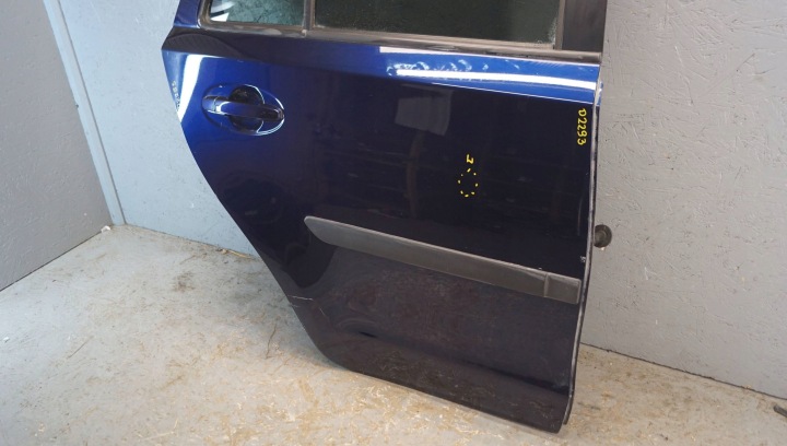 TOYOTA URBAN CRUISER PORTES DROIT ARRIÈRE (D2293)