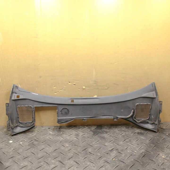 VOLVO V60 2013 DOUBLURE DE PASSAGE DE ROUE AVANT