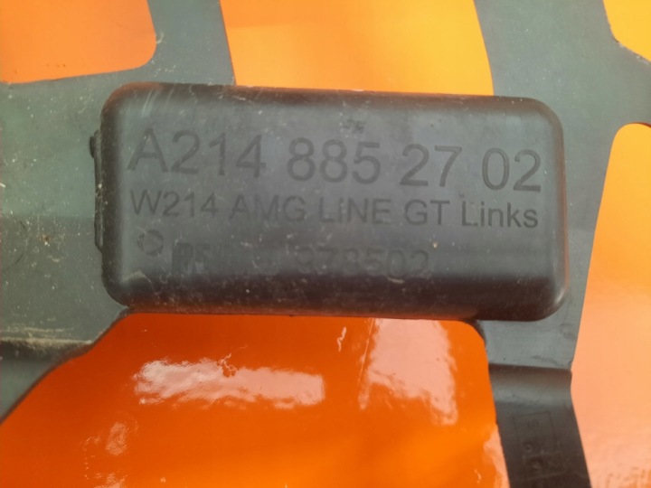 MERCEDES E CLASSE W214 AMG GLISSIÈRE FIXATION PARE-CHOCS GAUCHE AVANT A2148852702