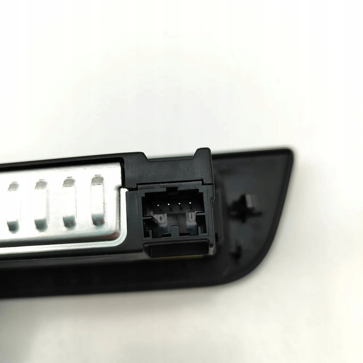 USB PORSCHE TAYCAN 4N1035954 33585266 420KW 2021