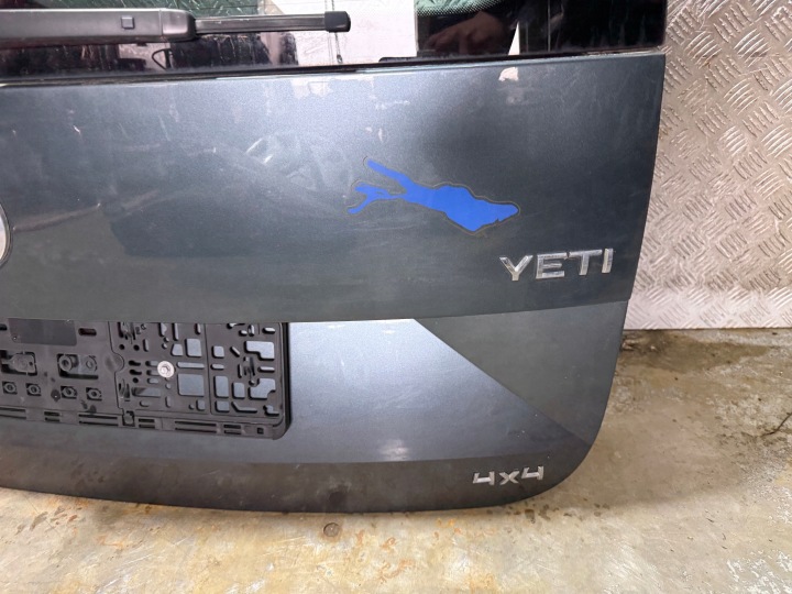 SKODA YETI 5L LIFT COUVERCLES DE COFFRE COUVERCLE COUVERCLES DE COFFRE SANS KOROZI ORI PEINTURE LF7Y F6F6