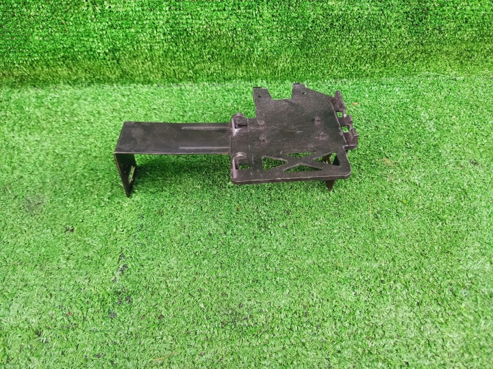 VW GOLF IV BORA SKODA OCTAVIA I AUDI A3 8L FIXATION BOÎTES FUSIBLES