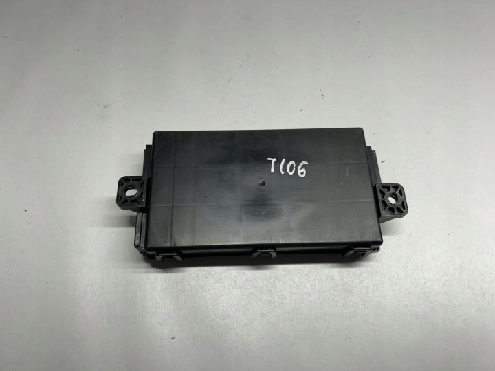 DODGE CHALLENGER MODULE BEZKLUCZYKOWY (KESSY) 68234232AB 2015 6400CM3