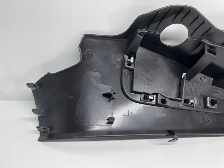 RENAULT MEGANE IV HAYON PROTECTION SEUIL COLLECTEUR BANQUETTES ARRIÈRE DROITE ARRIÈRE ARRIÈRE 769177313R