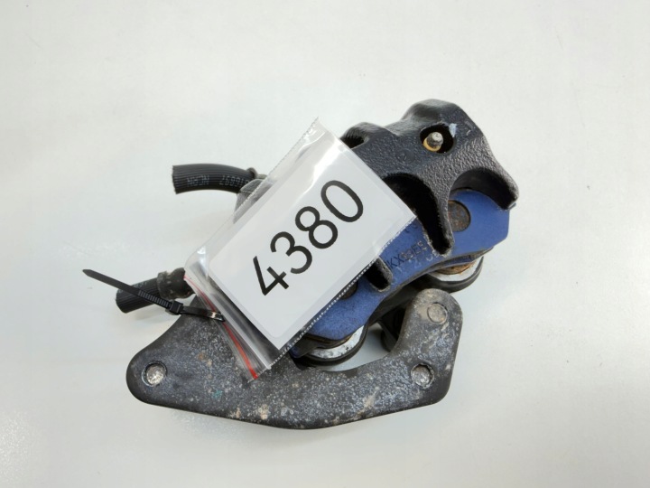 ÉTRIER DE FREIN AVANT HONDA CBF 125 JC64