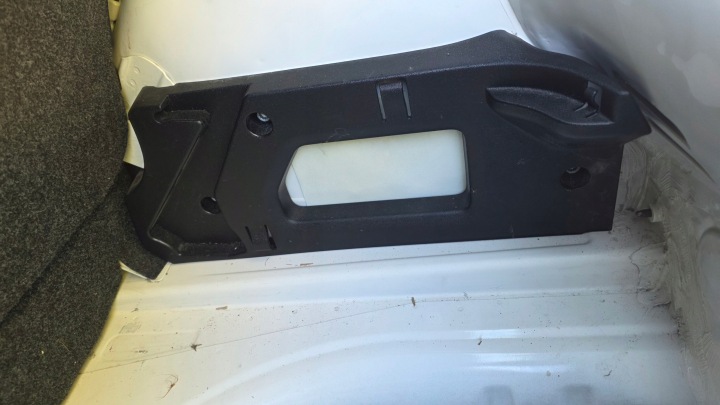 VOLKSWAGEN UP 2012 5D PLANCHER PLAQUE COUVERCLES DE COFFRE