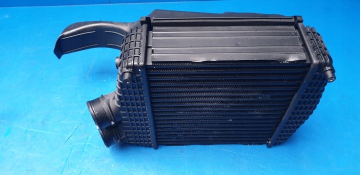 RADIATEUR GUIDE D'AIR MASERATI GHIBLI M157 3.0 V6