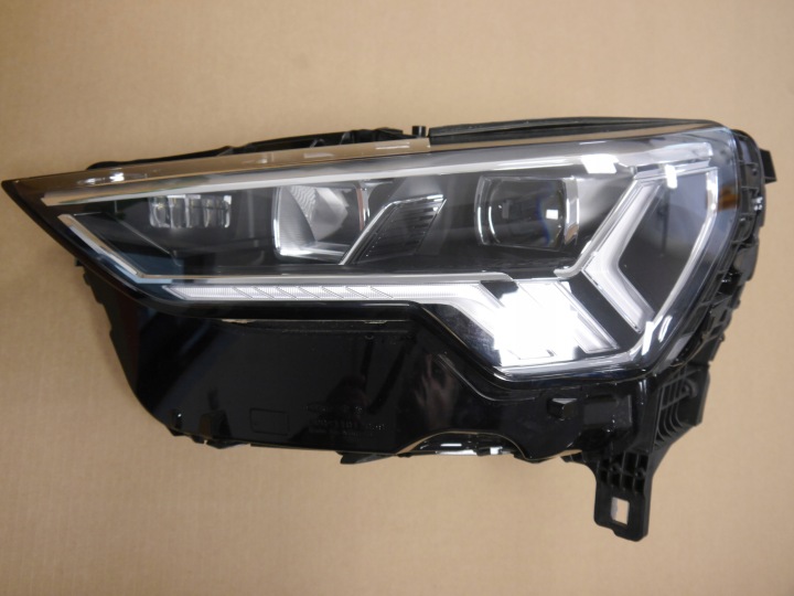 AUDI Q3 83A PHARES COMPLET LED 83A941033A 83A941034A