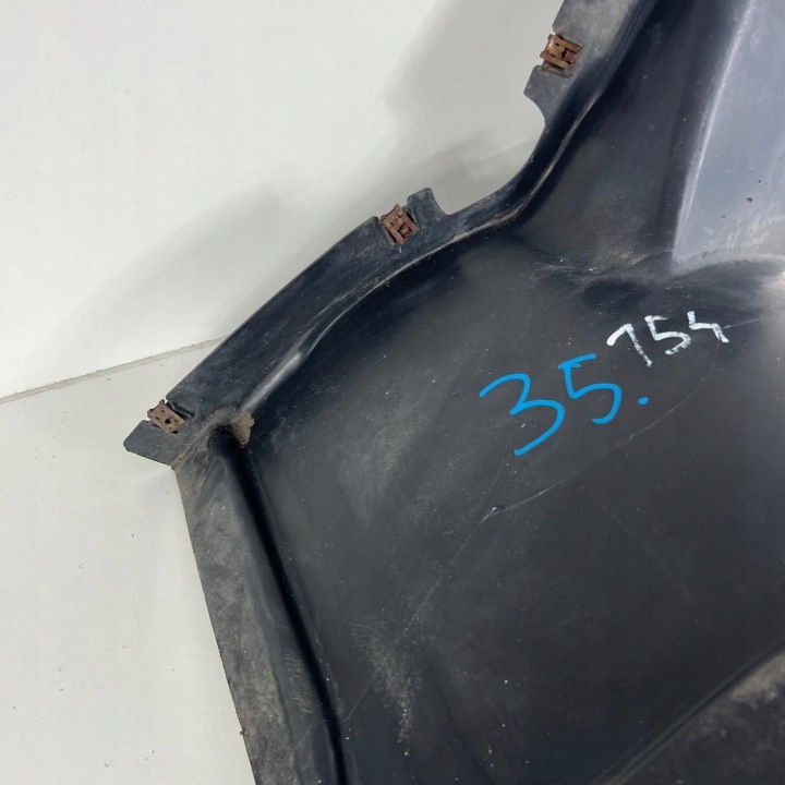 PASSAGE DE ROUE DROIT AVANT DROIT AVANT VOLKSWAGEN GOLF V 5 1K0805974C