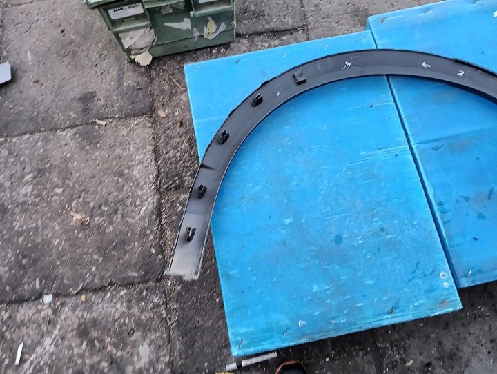 VW T-ROC MOULURE REVÊTEMENT GARDE-BOUE ARRIÈRE ARRIÈRE ARRIÈRE GAUCHE 2GA854819E