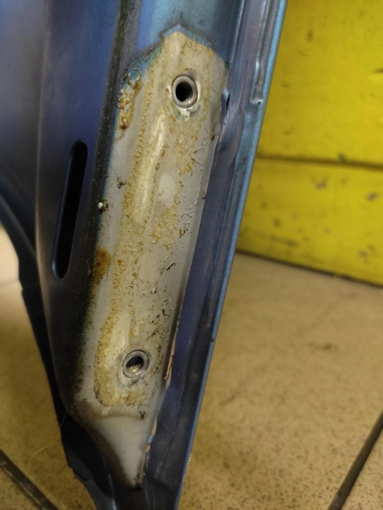 FIAT UNO CAPOT COUVERCLE MOTEUR