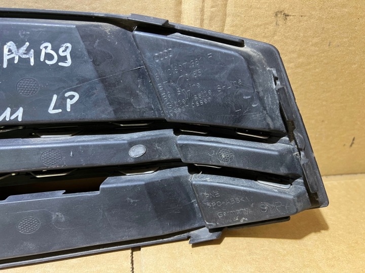 AUDI A4 B9 SLINE GAUCHE GRILLE CALANDRE PARE-CHOCS S-LINE 8W0807681F