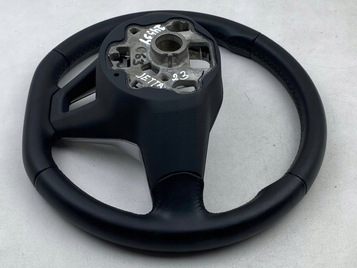 VW GOLF VIII LIFT VOLANT CUIR 5HO124B