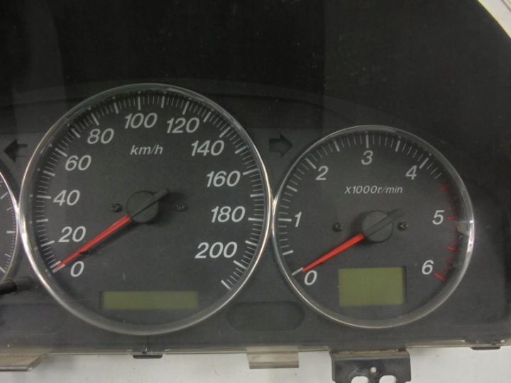 MAZDA MPV II 03-05 COMPTEUR TABLEAU DE BORD 2.0D LIFT RESTYLAGE 157520-4340 LE5955430