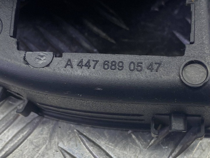 BOÎTE À GANTS TABLEAU DE BORD INSTRUMENTATION MERCEDES-BENZ VITO VIANO W447 A4476890547