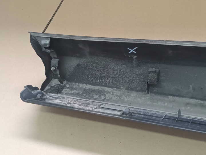 MOULURE PORTES AVANT DROITE AVANT DROIT TOYOTA RAV4 IV