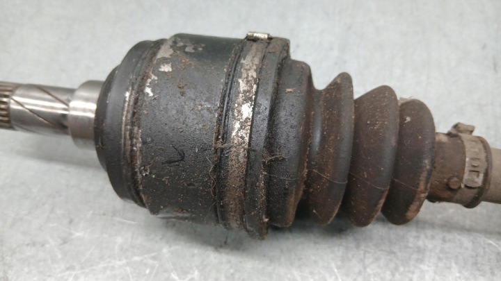 DEMI-ARBRE GAUCHE OPEL CORSA B 93-00R 1.0B