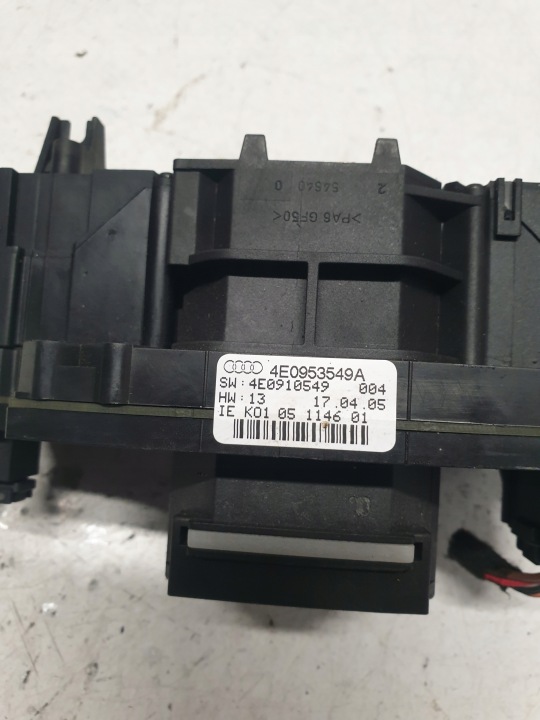 COMMUTATEUR COMPOSITE MANETTES AUDI A8 D3 4E0953549A