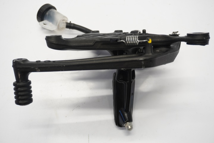 KTM 390 DUKE 24- SET PODNOZEK LEVIER RÉSERVOIR