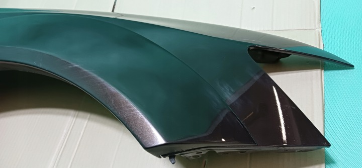 AILE AVANT DROIT AUDI Q5 S-LINE CODE VERNIS LZ8W