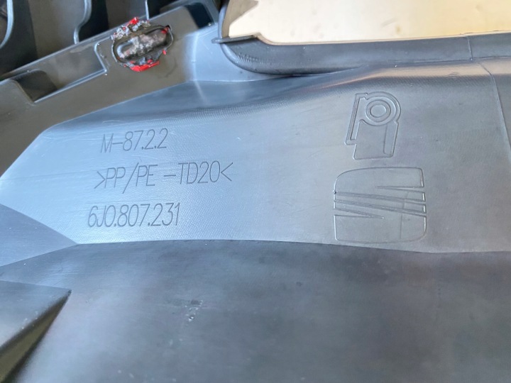 PARE-CHOCS AVANT AVANT SEAT IBIZA 4 IV 6J0 6J 2008-2012