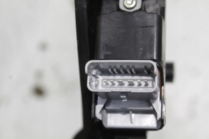 ÉLÉVATEUR VITRES GAUCHES AVANT PORTES OPEL MOKKA 9828130780 1.2L GASOLINE