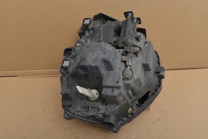 HYUNDAI SANTA FE PHARE GAUCHE AVANT AVANT 92101S1100