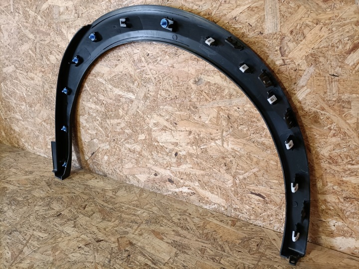 PEUGEOT 2008 II MOULURE GARDE-BOUE DROIT ARRIÈRE 9825736580