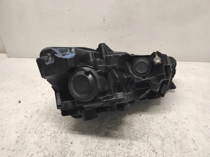 SKODA SCALA 19- PHARE GAUCHE AVANT 657941015