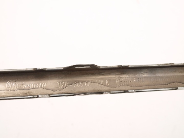 VOLKSWAGEN GROUP VOLKSWAGEN PASSAT B6 MOULURE PARE-CHOCS DROIT ARRIÈRE 3C5807460A