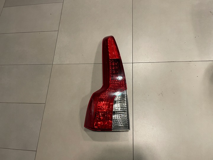 Volvo v50 online rear light
