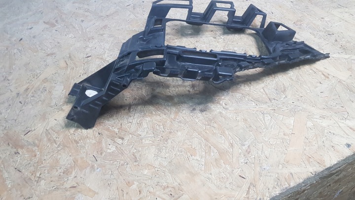 VW TOUAREG 7P6 LIFT GLISSIÈRE FIXATION PARE-CHOCS ARRIÈRE