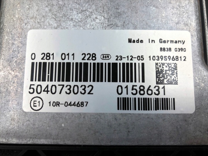 ORDINATEUR 02181011228 504073032 VERS IVECO DAILY 3.0 2003- TRANSMISSION MOTEUR