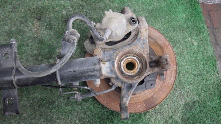 MCPERSON AMORTISSEUR GAUCHE AVANT RENAULT CAPTUR I 1.5 DCI 543020638R