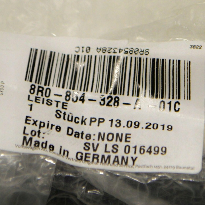 NOIR DÉFLECTEUR EAU AVEC SATYNY AUDI Q5 8R0854328A