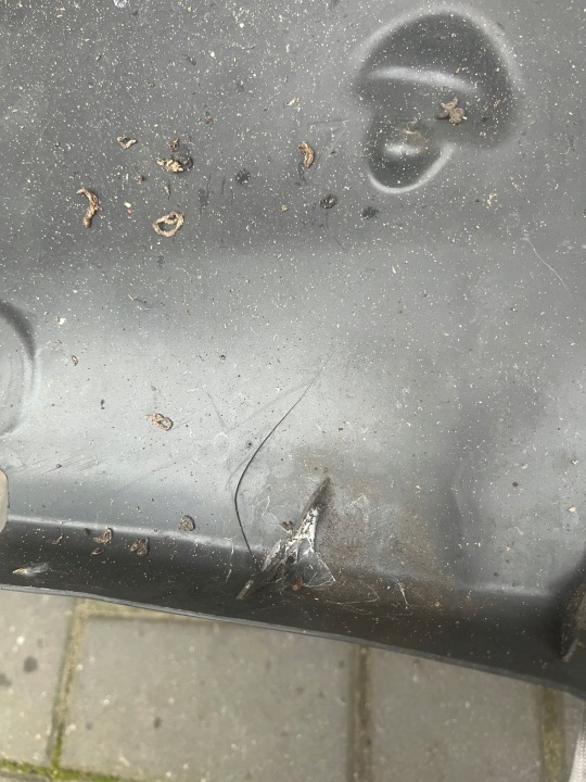 RENAULT KANGOO II 08-15 8200436709 PASSAGE DE ROUE GAUCHE AVANT