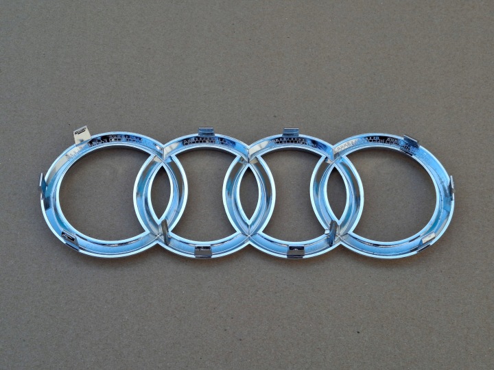 AUDI A5 8T A4 B8 A6 8V EMBLÈME INSIGNE AVANT 8T0853605