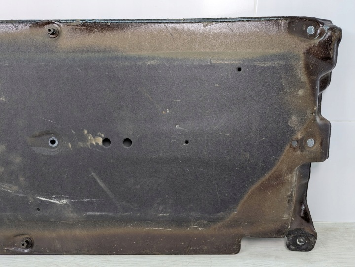 PLAQUE PROTECTION CHÂSSIS GAUCHE KIA RIO IV 4 STONIC 84215-H8000