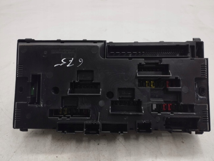 BMW 5 F10 F11 2013 BOÎTES FUSIBLES