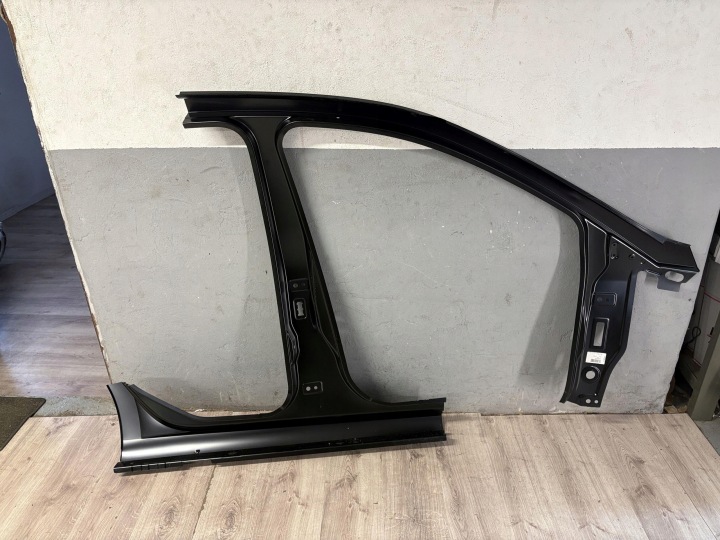 SEAT IBIZA V POTEAU A B SEUIL BRODERIE GAUCHE 6F0809839