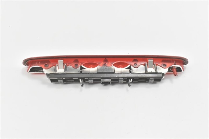 SUPPLÉMENTAIRE LANTERNE STOP TOYOTA AYGO II 14- TOYOTA 815700H020