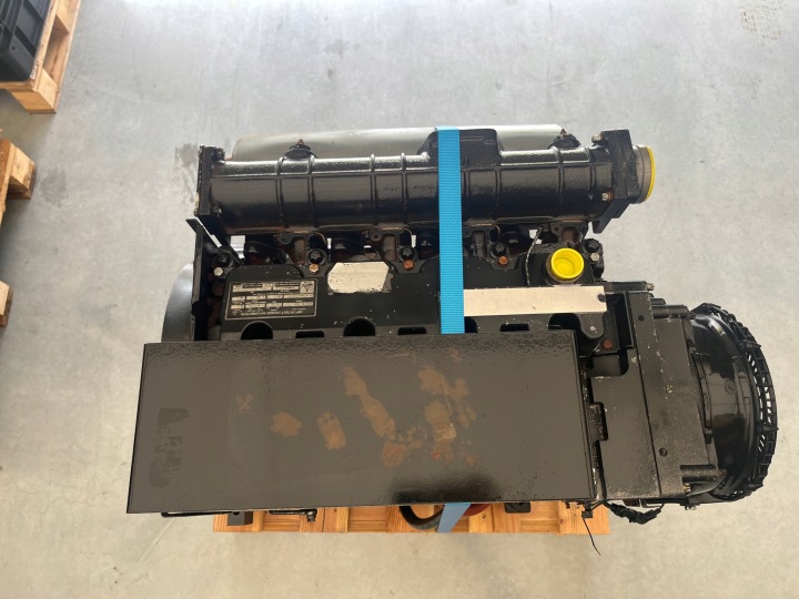 MOTEUR DEUTZ 74,8 KM 3.1L F4L2011