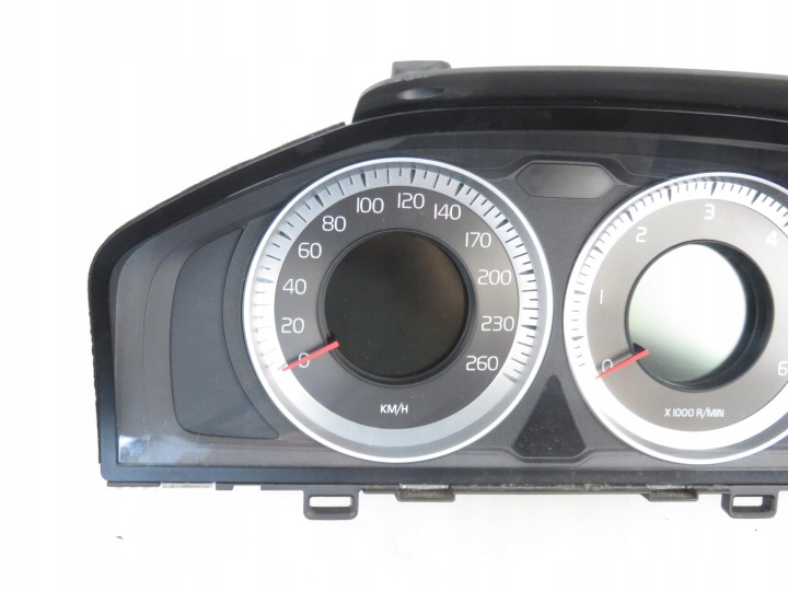 COMPTEUR VOLVO V60 I D3 31343325AA