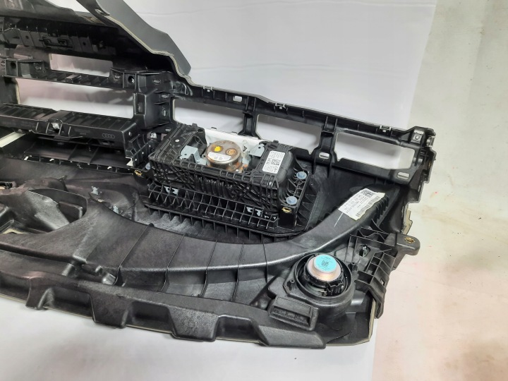 AUDI A5 18- TABLEAU DE BORD COCKPIT COUSSIN 8W1857001L USA