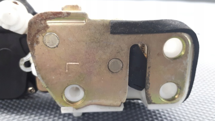 FQM000170 SERRURE DE PORTE GAUCHE ARRIÈRE ROVER 45 G