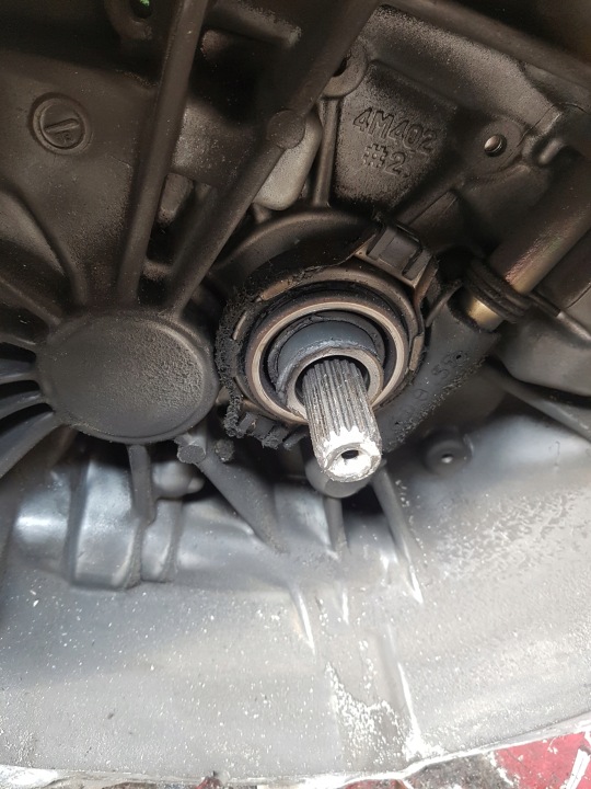 BOÎTE DE VITESSES MANUELLE NISSAN ALMERA N16 4M401 1.5 B