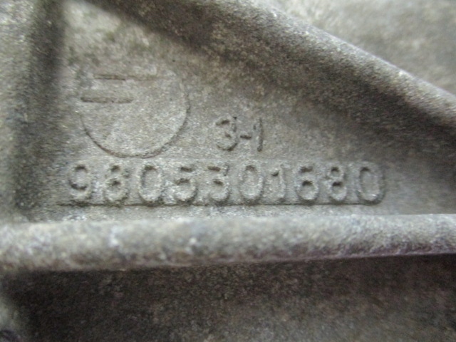 CITROEN PEUGEOT 1.2 VTI SUPPORT CUVETTES HUILEUSE