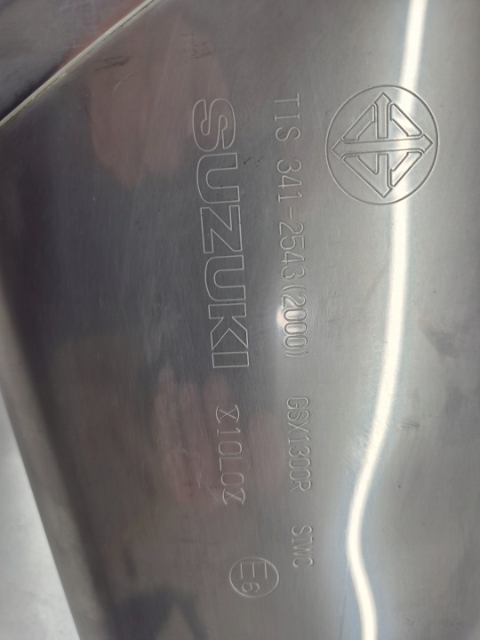 SUZUKI GSX 1300 R HAYABUSA (21) SILENCIEUX ÉCHAPPEMENT FINAL GAUCHE